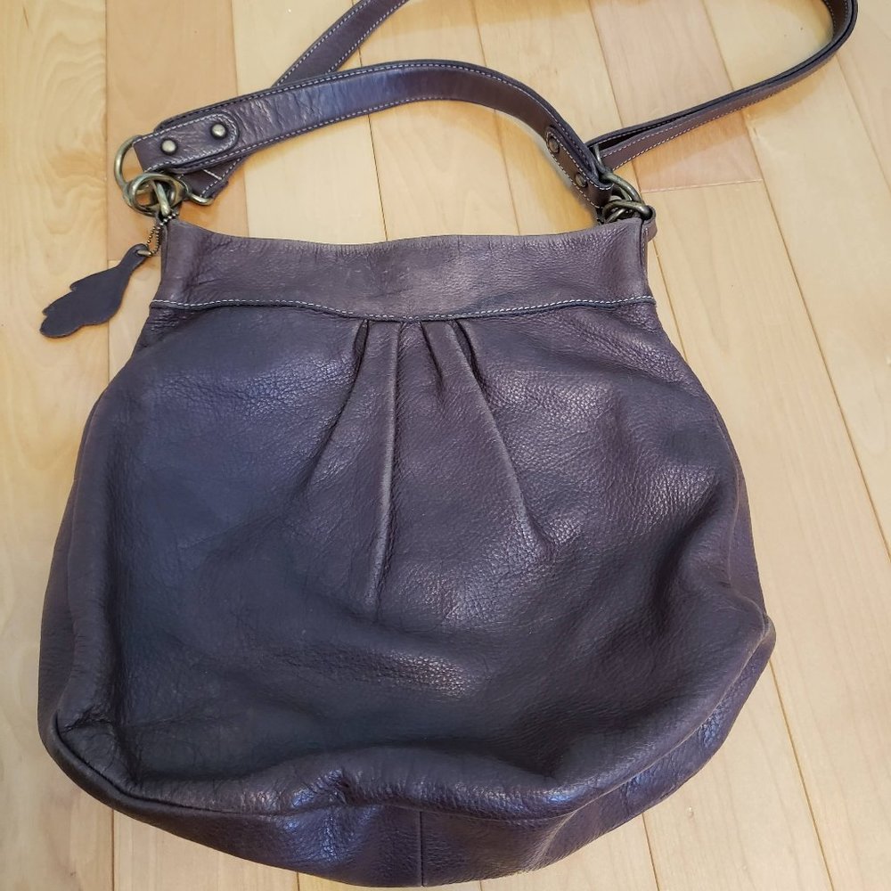 EUC Brown leather Roots shoulder/crossbody